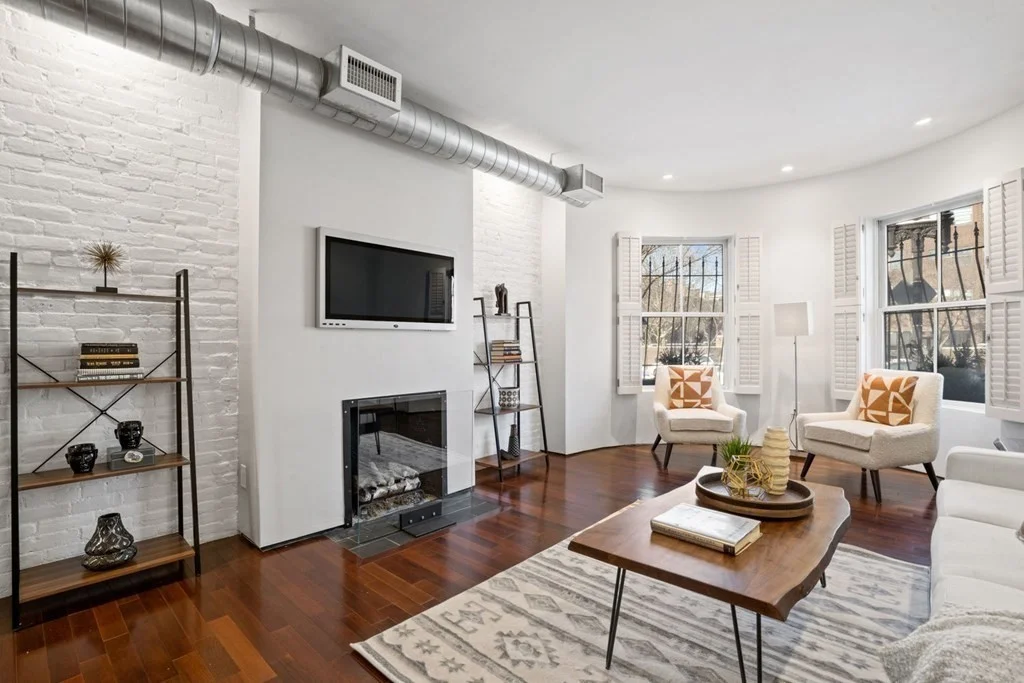3 bed, 2 bath apartment for rent at 1692 Washington St Unit 2, South End — photo 3 of 15