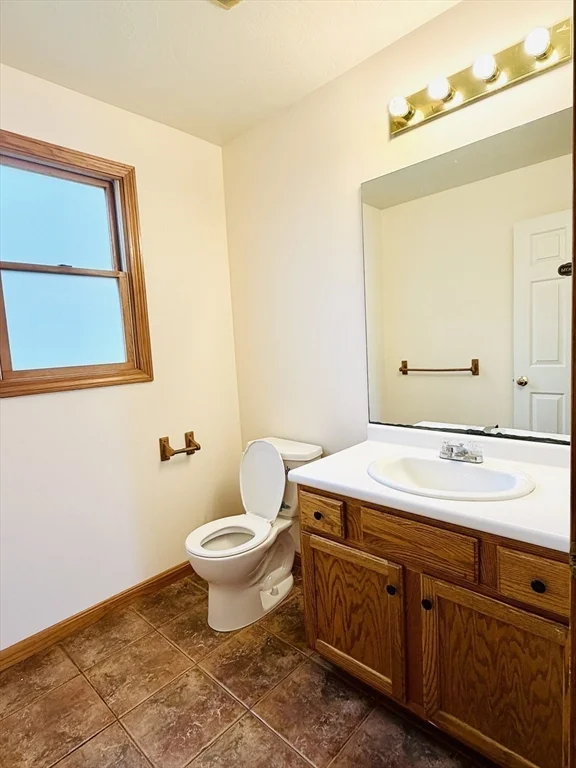 3 bed, 1 bath apartment for rent at 1693 Main St Unit A, Weymouth — photo 13 of 18
