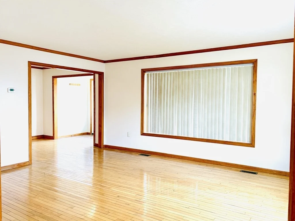3 bed, 1 bath apartment for rent at 1693 Main St Unit A, Weymouth — photo 6 of 18