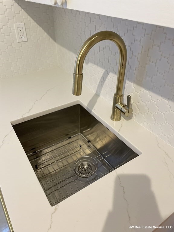 Studio bed, 1 bath apartment for rent at 1697 Cambridge St Unit 19, Mid Cambridge — photo 4 of 7