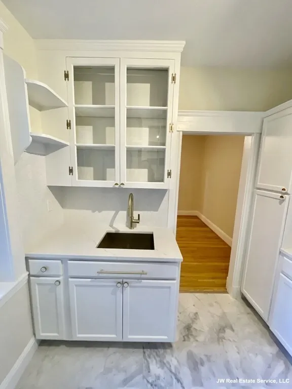 Studio bed, 1 bath apartment for rent at 1699 Cambridge St Unit 19, Mid Cambridge — photo 2 of 10