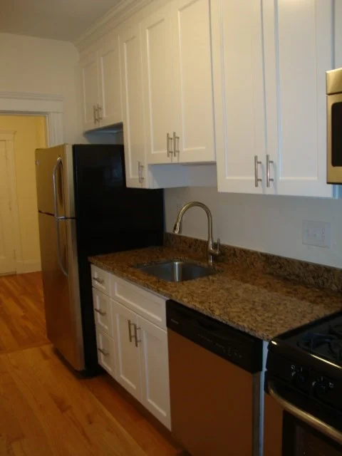 Studio bed, 1 bath apartment for rent at 1699 Cambridge Unit 6, Harvard Square — photo 5 of 6