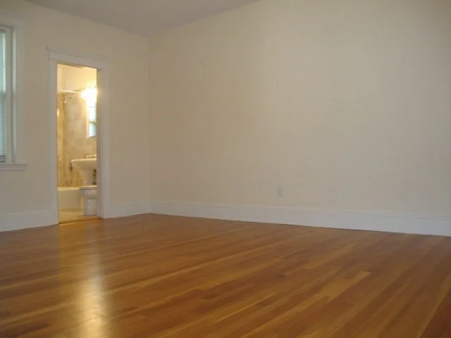 Studio bed, 1 bath apartment for rent at 1699 Cambridge Unit 6, Harvard Square — photo 3 of 6