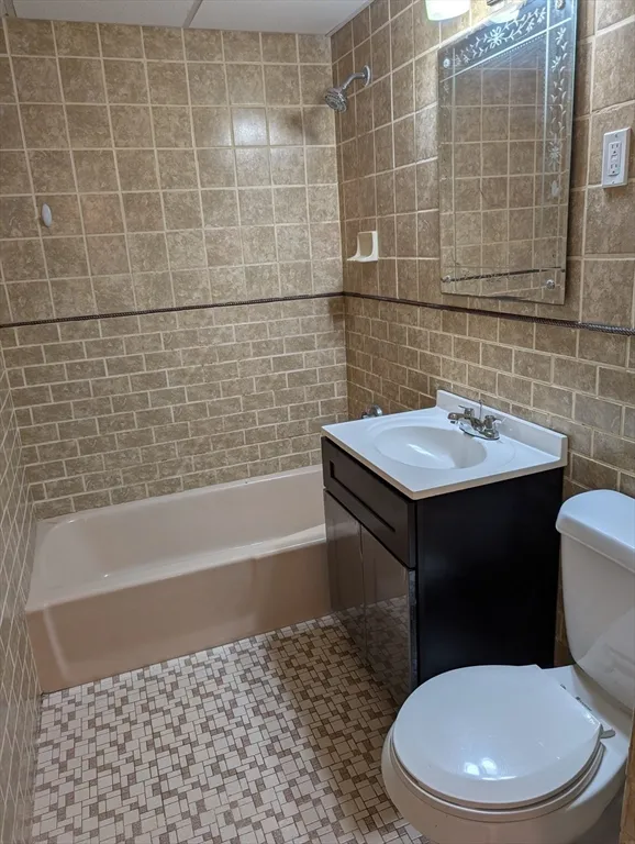 2 bed, 1 bath apartment for rent at 16A Mayberry Dr Unit 1, Westborough — photo 9 of 13