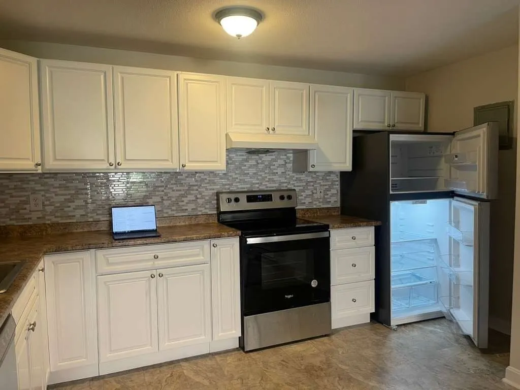 2 bed, 1 bath apartment for rent at 16A Mayberry Dr Unit 1, Westborough — photo 6 of 13