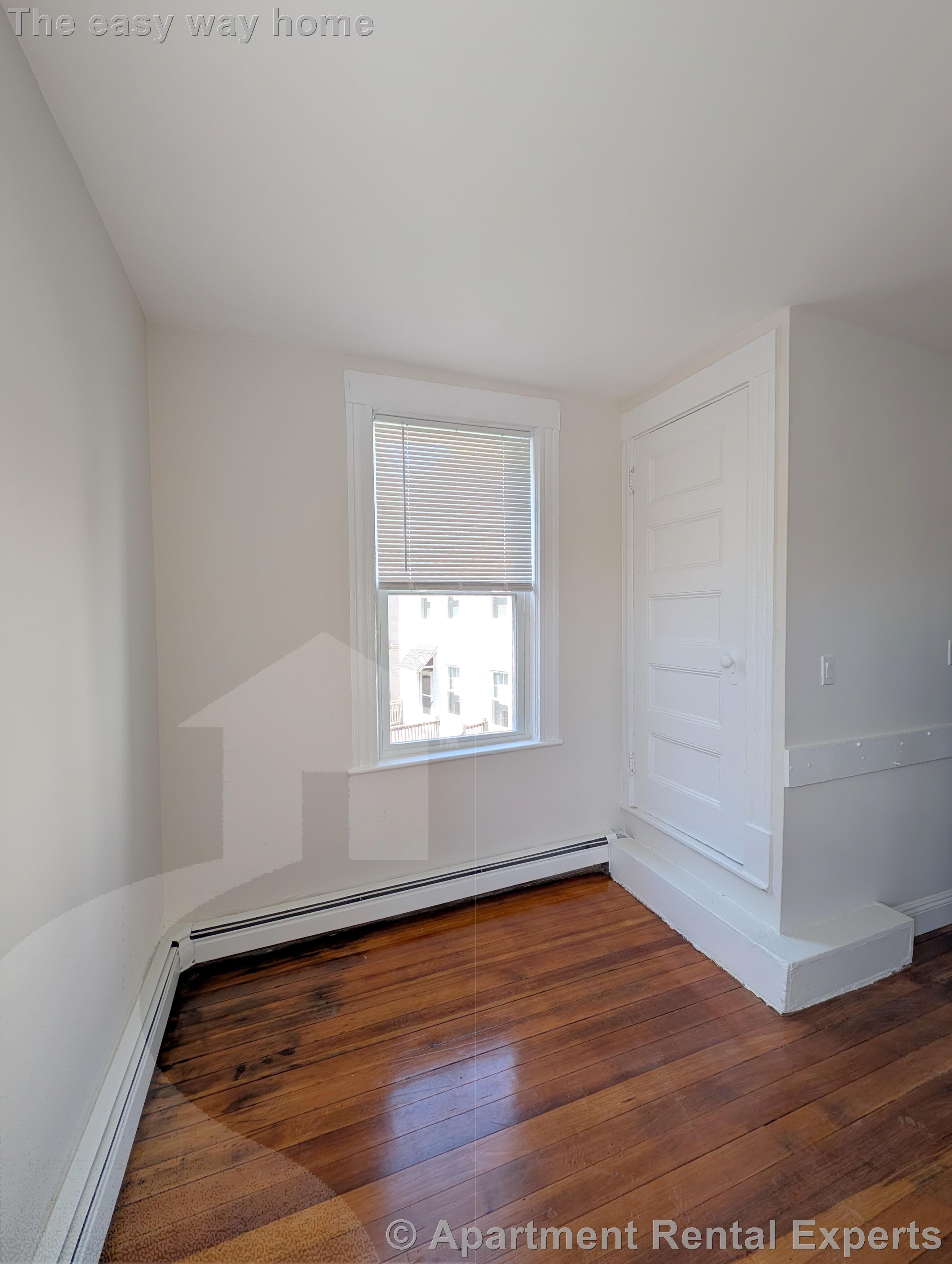 1 bed, 1 bath apartment for rent at 16R Warren Ave Unit 3, Union Square — photo 7 of 7