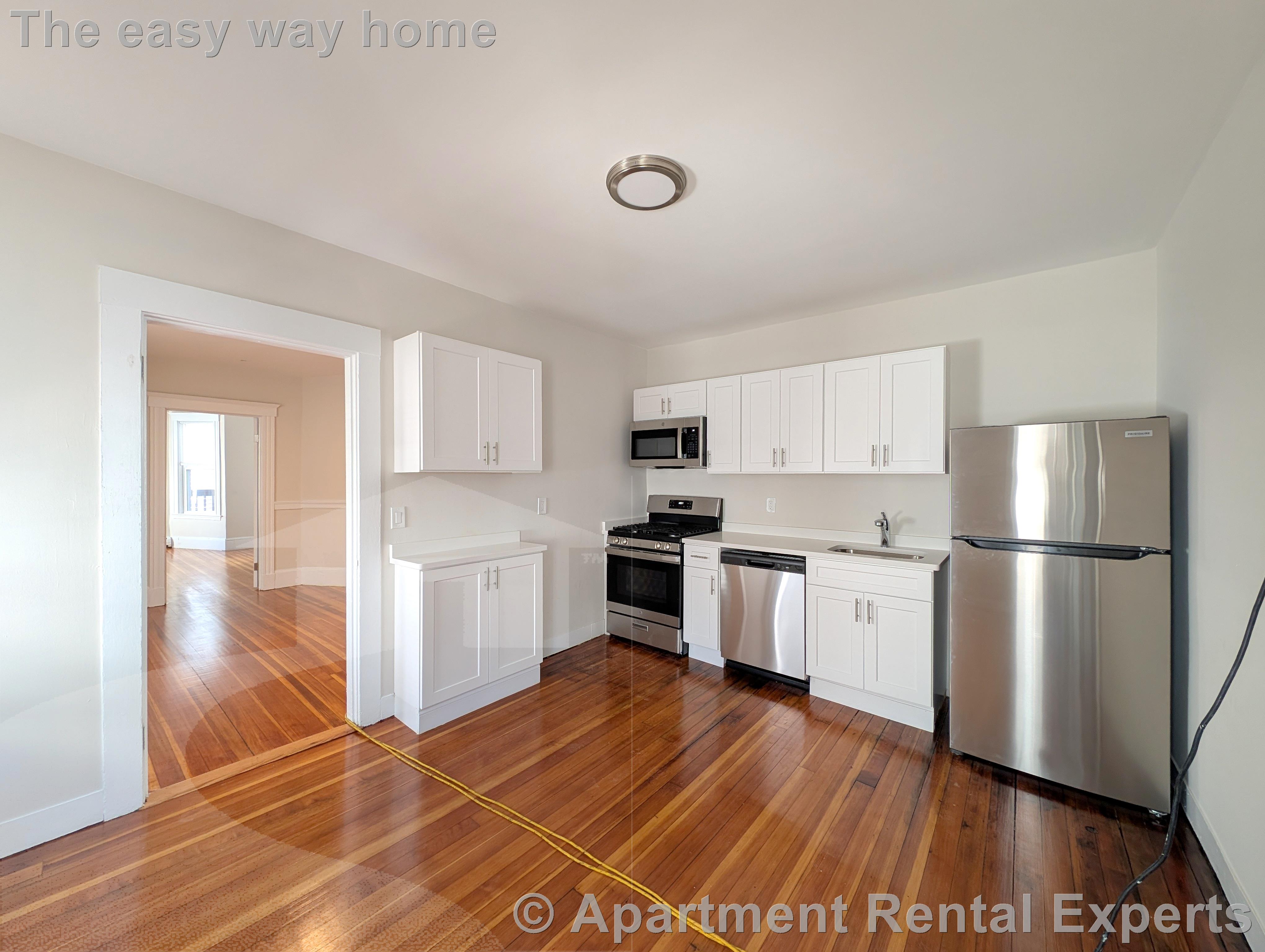 1 bed, 1 bath apartment for rent at 16R Warren Ave Unit 4, Union Square — photo 8 of 11