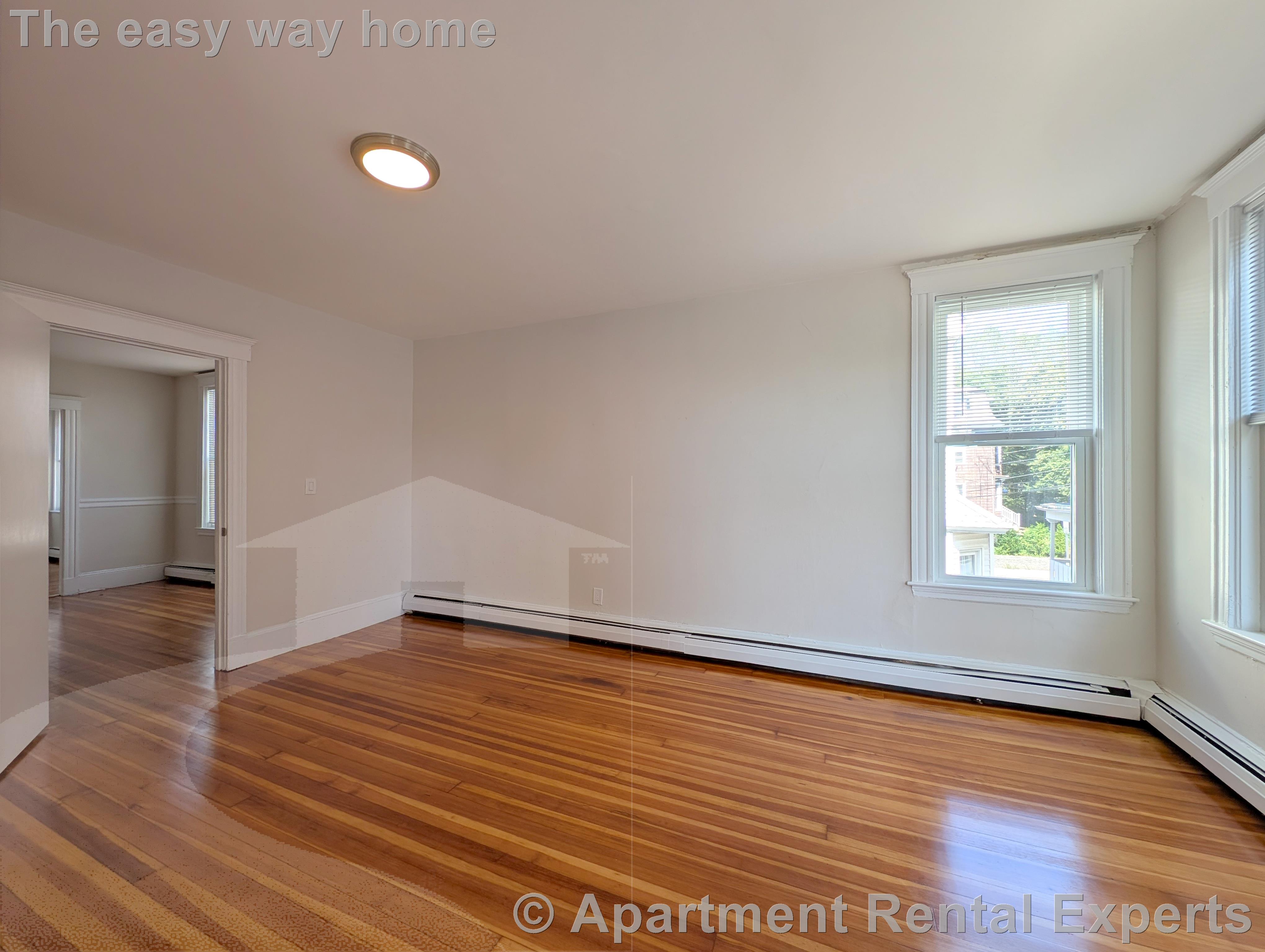 1 bed, 1 bath apartment for rent at 16R Warren Ave Unit 4, Union Square — photo 5 of 11