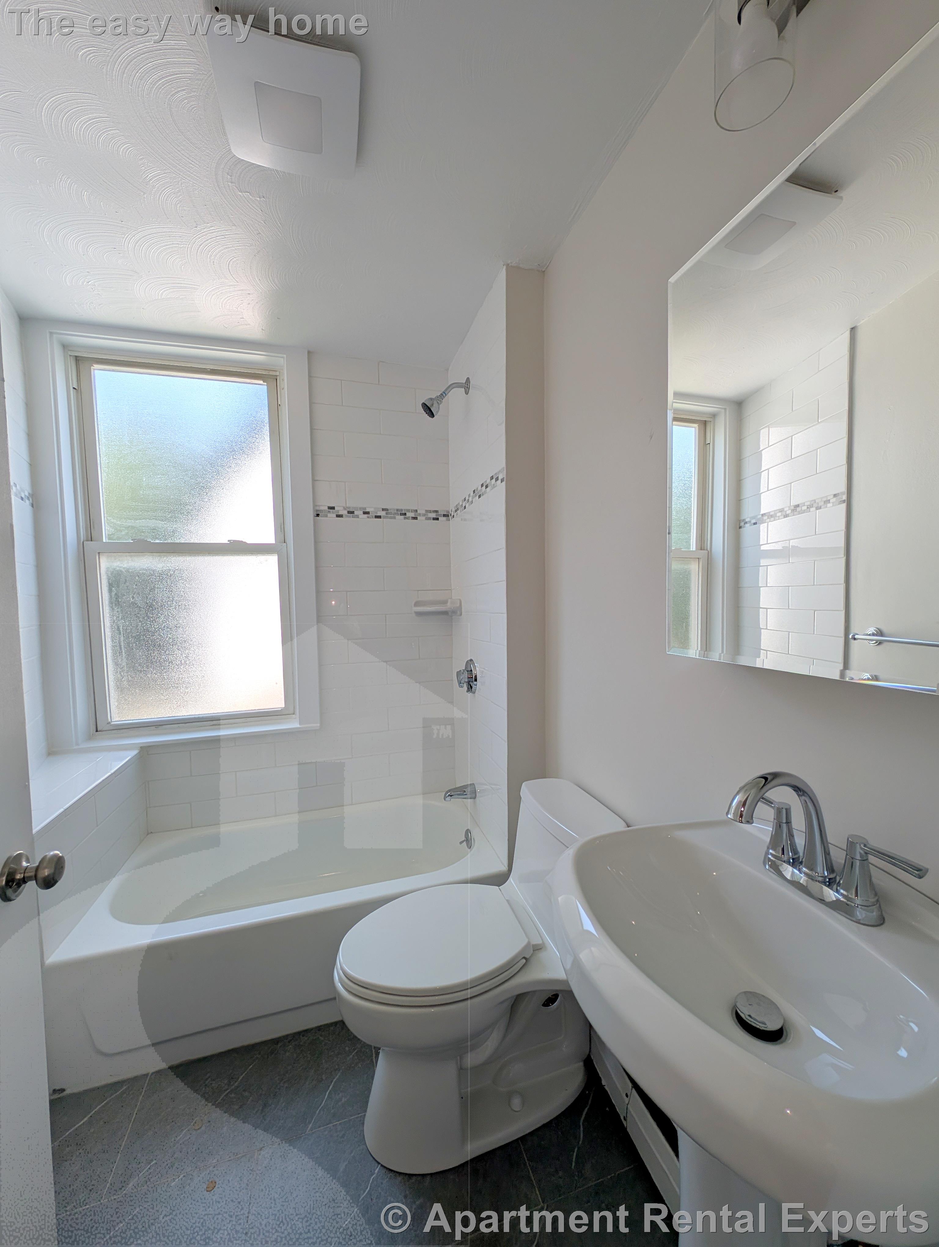 1 bed, 1 bath apartment for rent at 16R Warren Ave Unit 4, Union Square — photo 11 of 11