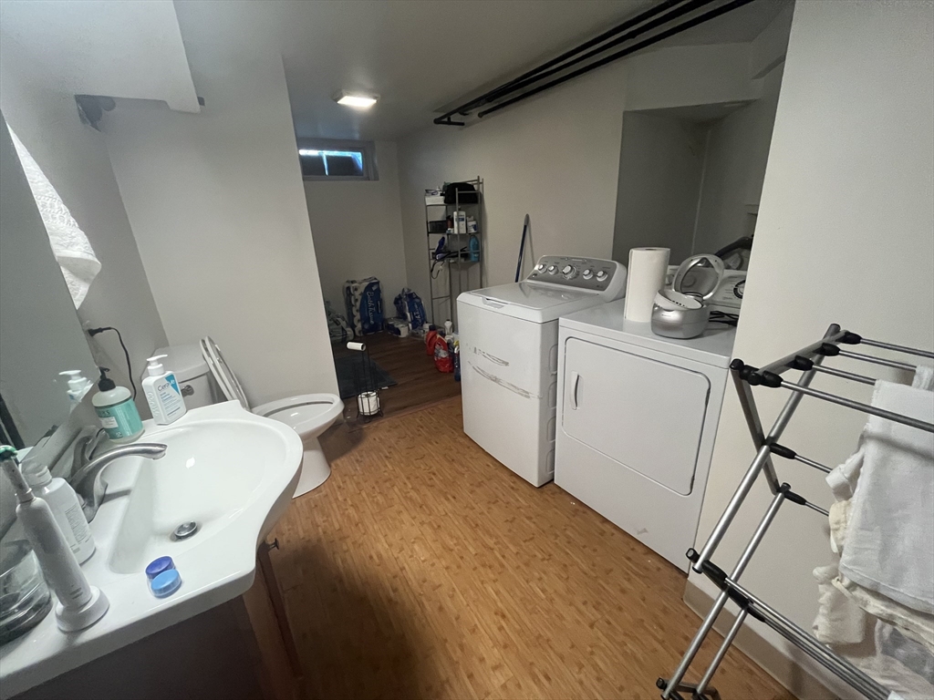 4 bed, 2 bath apartment for rent at 17-19 Putnam Ave Unit 17A, Riverside — photo 12 of 15