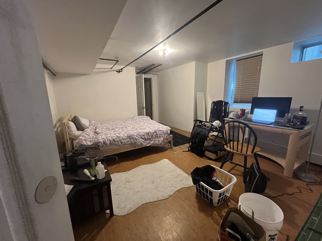 4 bed, 2 bath apartment for rent at 17-19 Putnam Ave Unit 17A, Riverside — photo 8 of 15
