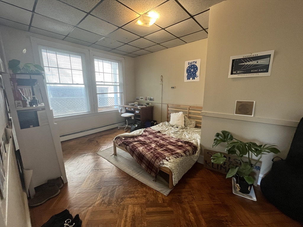 4 bed, 2 bath apartment for rent at 17-19 Putnam Ave Unit 17A, Riverside — photo 5 of 15