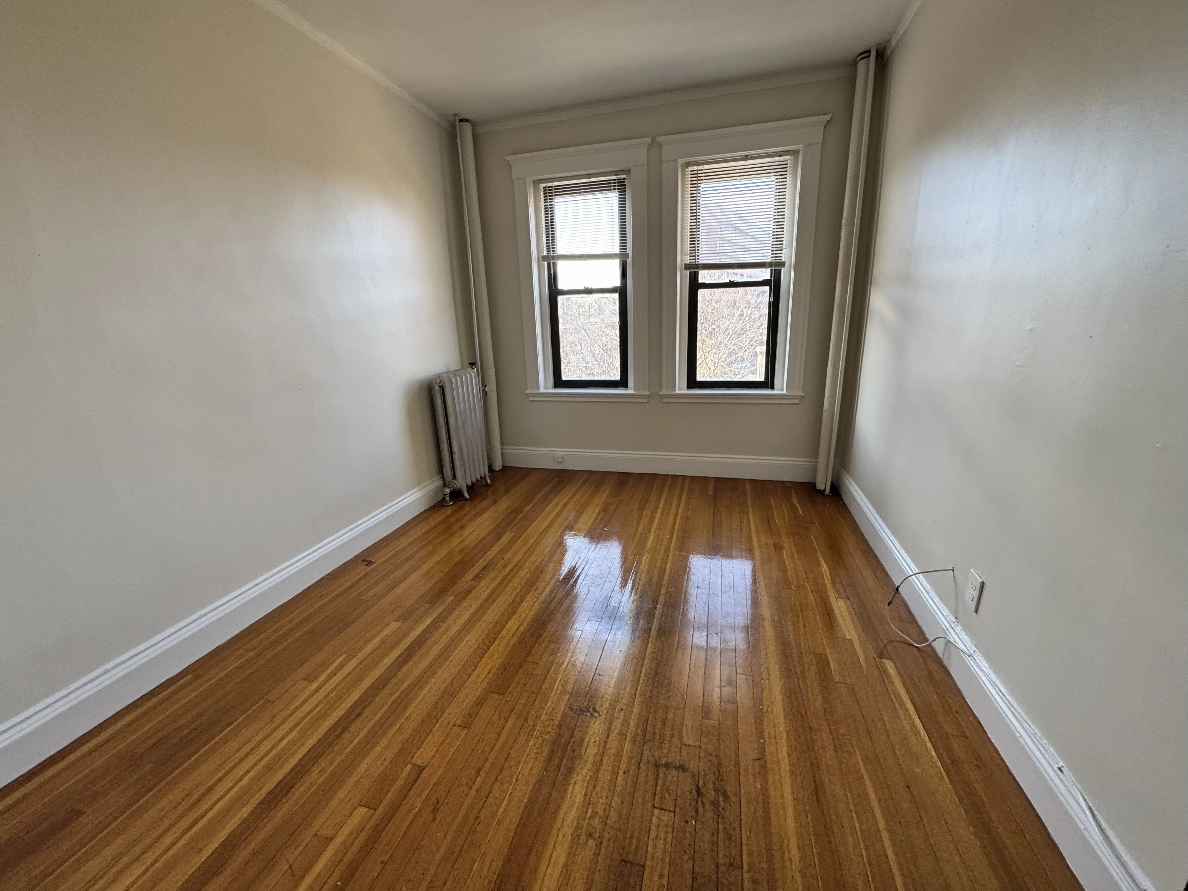 2 bed, 1 bath apartment for rent at 17-19 Washington Street South Unit 402, Malden — photo 4 of 8