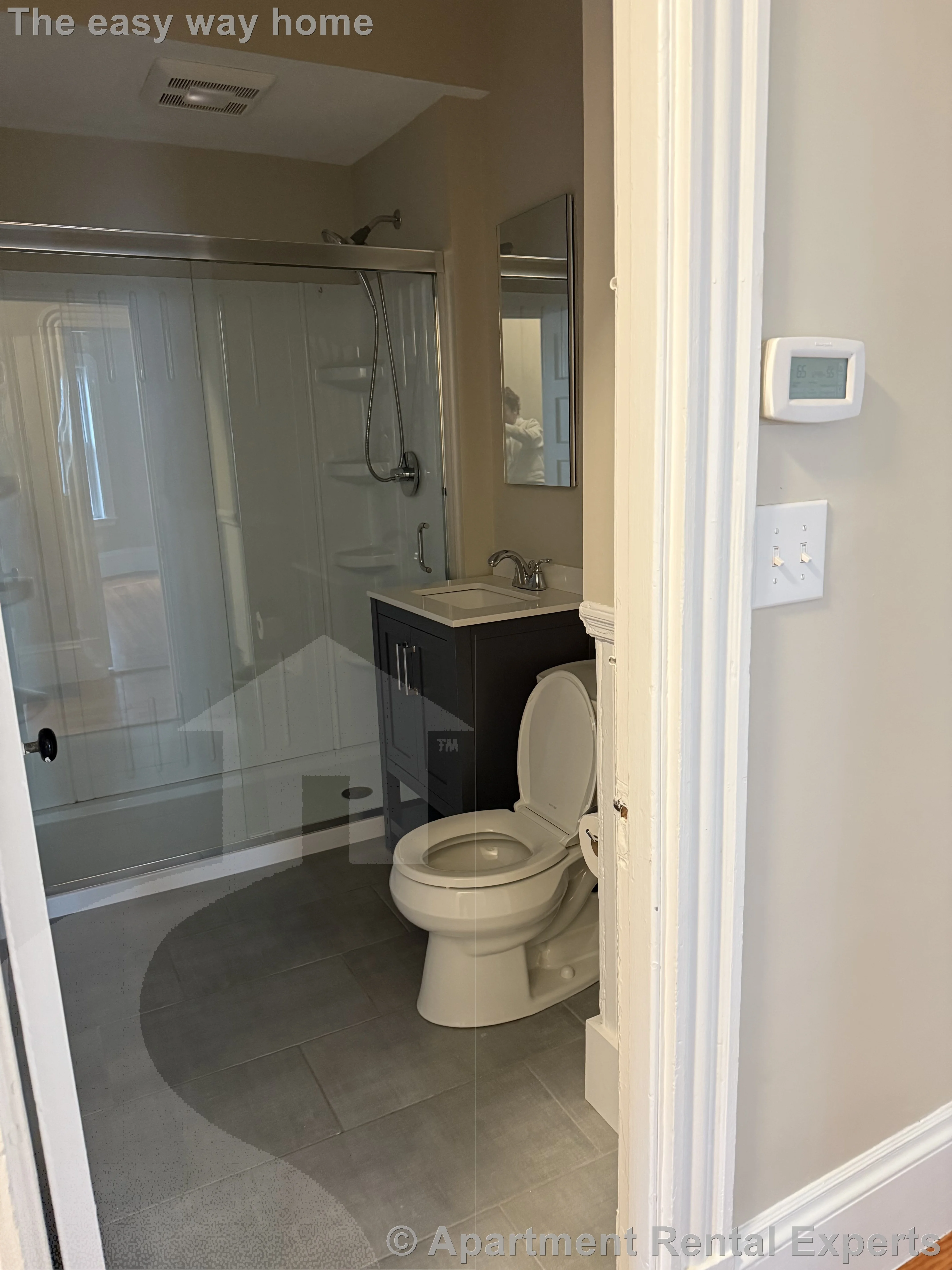 4 bed, 1 bath apartment for rent at 17-19 Westminster St, Teele Square — photo 10 of 25