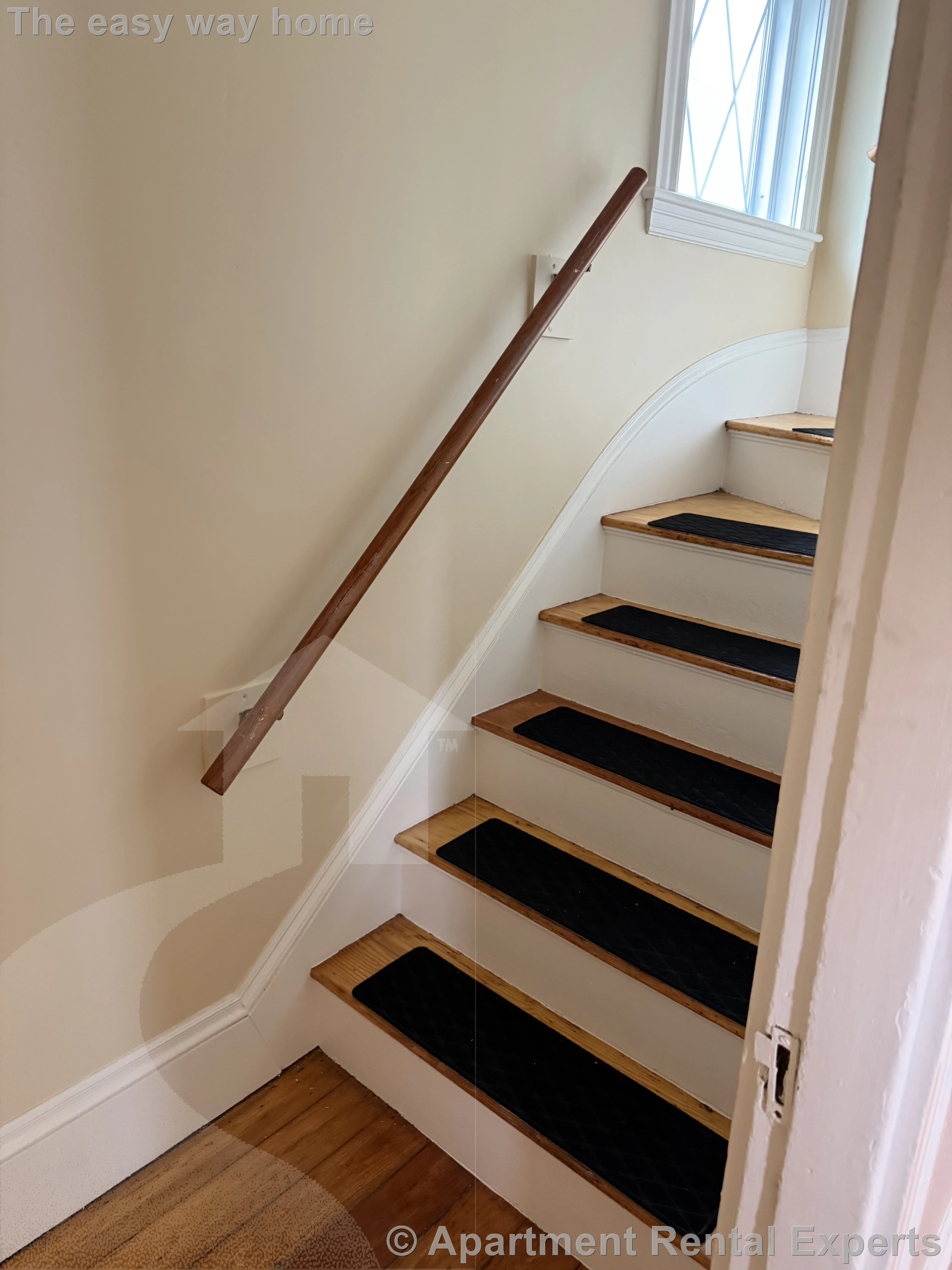 4 bed, 1 bath apartment for rent at 17-19 Westminster St, Teele Square — photo 16 of 25