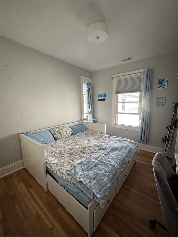 3 bed, 2 bath apartment for rent at 17-19 Wheeler St Unit 3, East Somerville — photo 5 of 10