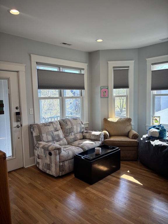 3 bed, 2 bath apartment for rent at 17-19 Wheeler St Unit 3, East Somerville — photo 3 of 10