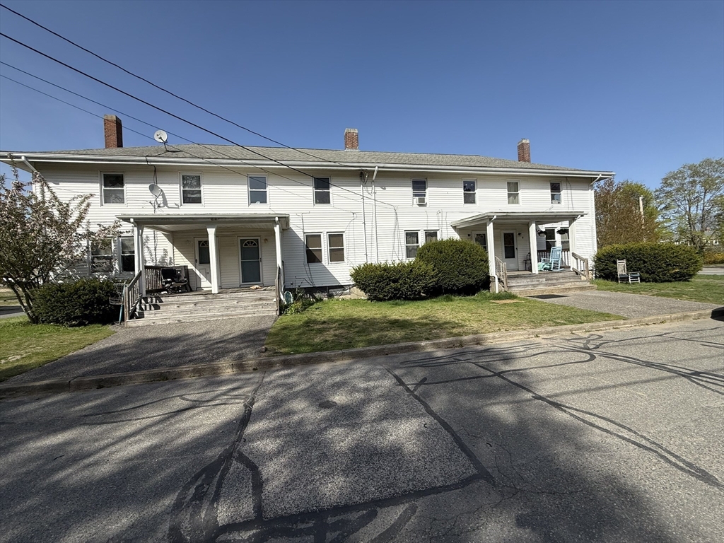 2 bed, 1 bath apartment for rent at 17-23 Park Rd Unit 19, North Plymouth
