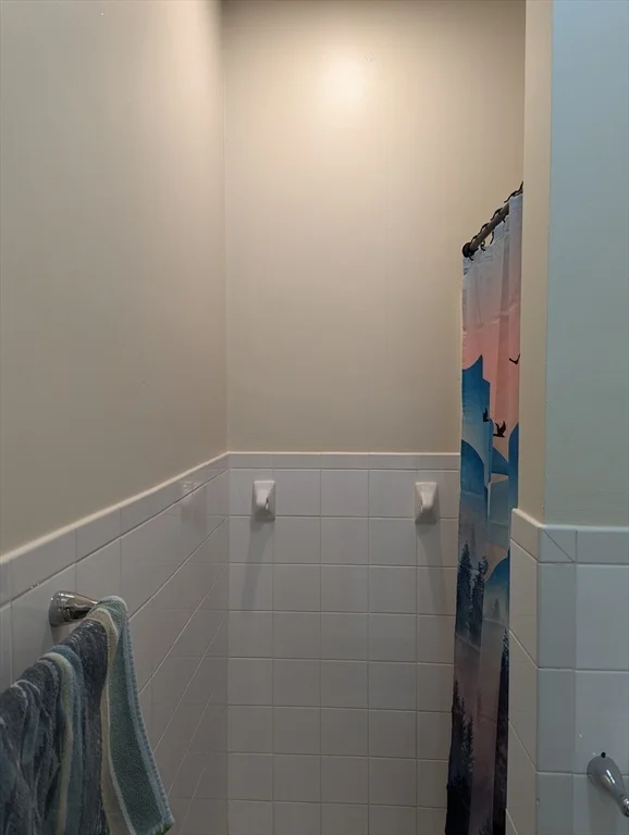 3 bed, 2 bath apartment for rent at 21 Salem St Unit 17A, Salem — photo 12 of 16