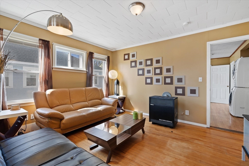 2 bed, 1 bath apartment for rent at 17 5th Ave Unit 2, Worcester — photo 24 of 32