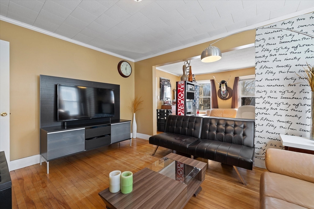 2 bed, 1 bath apartment for rent at 17 5th Ave Unit 3, Worcester — photo 22 of 32