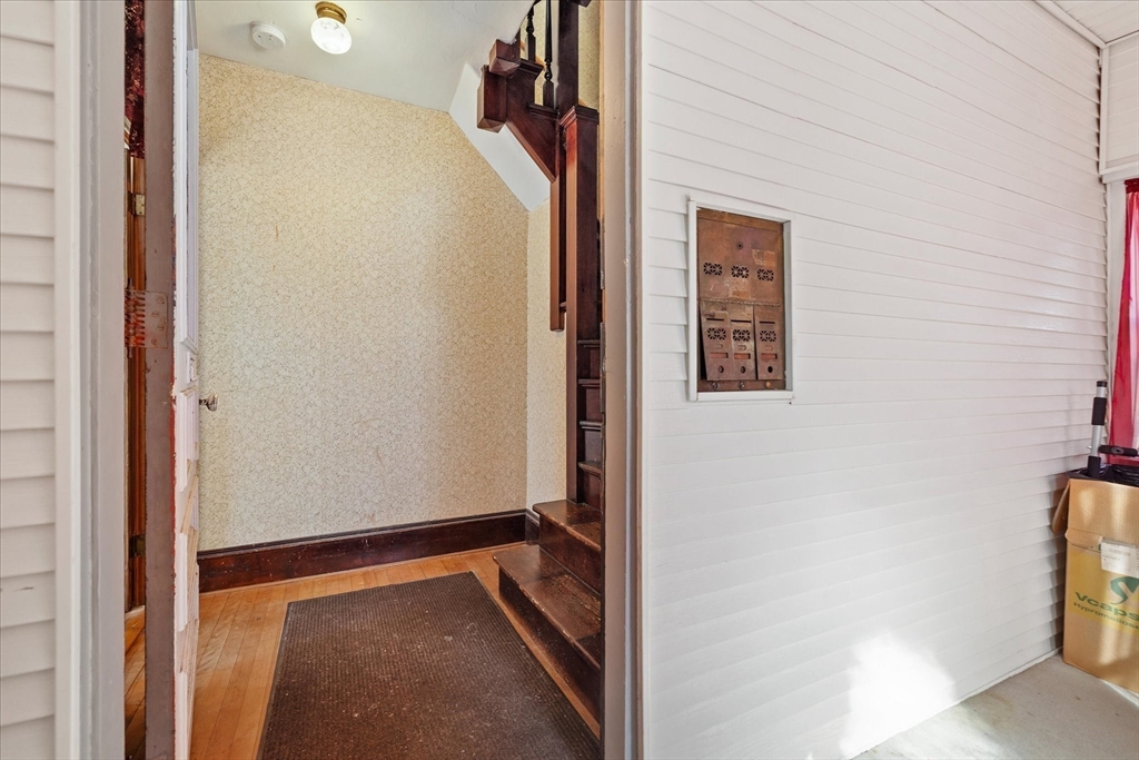 2 bed, 1 bath apartment for rent at 17 5th Ave Unit 3, Worcester — photo 14 of 32