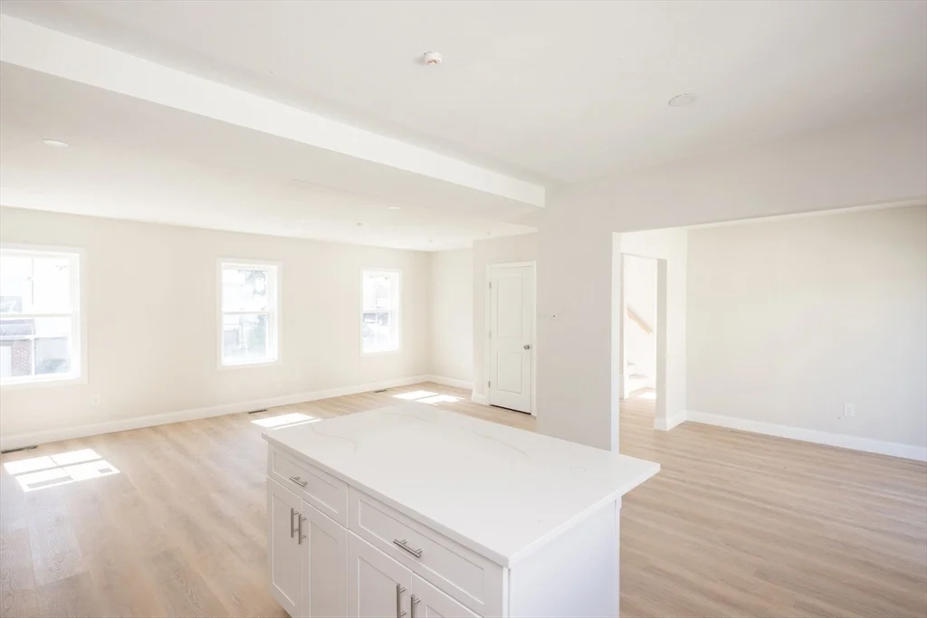 3 bed, 2 bath apartment for rent at 17-A Mott St, Worcester — photo 6 of 19