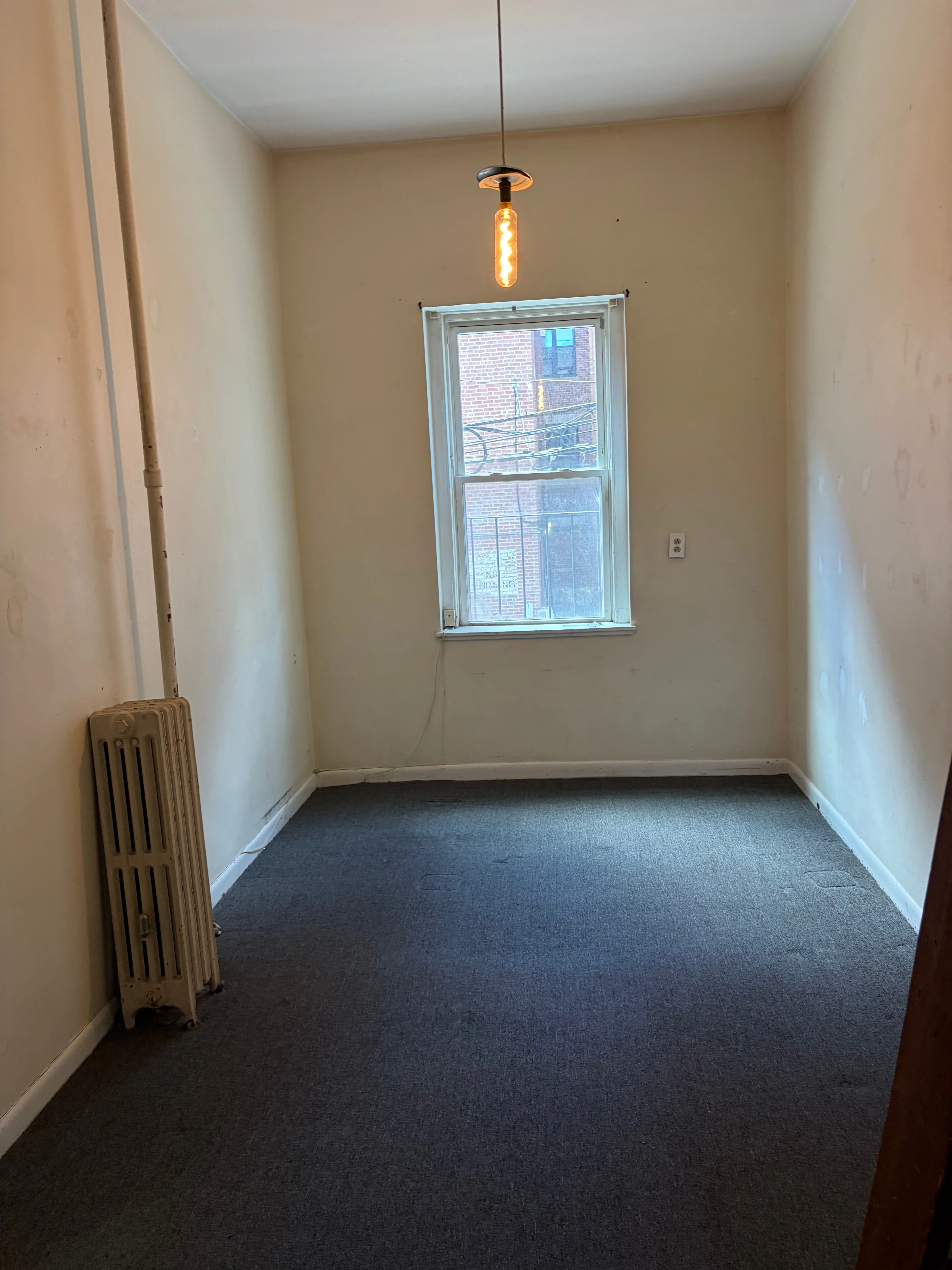 3 bed, 1 bath apartment for rent at 17 Aberdeen St Unit 2, Fenway — photo 9 of 11