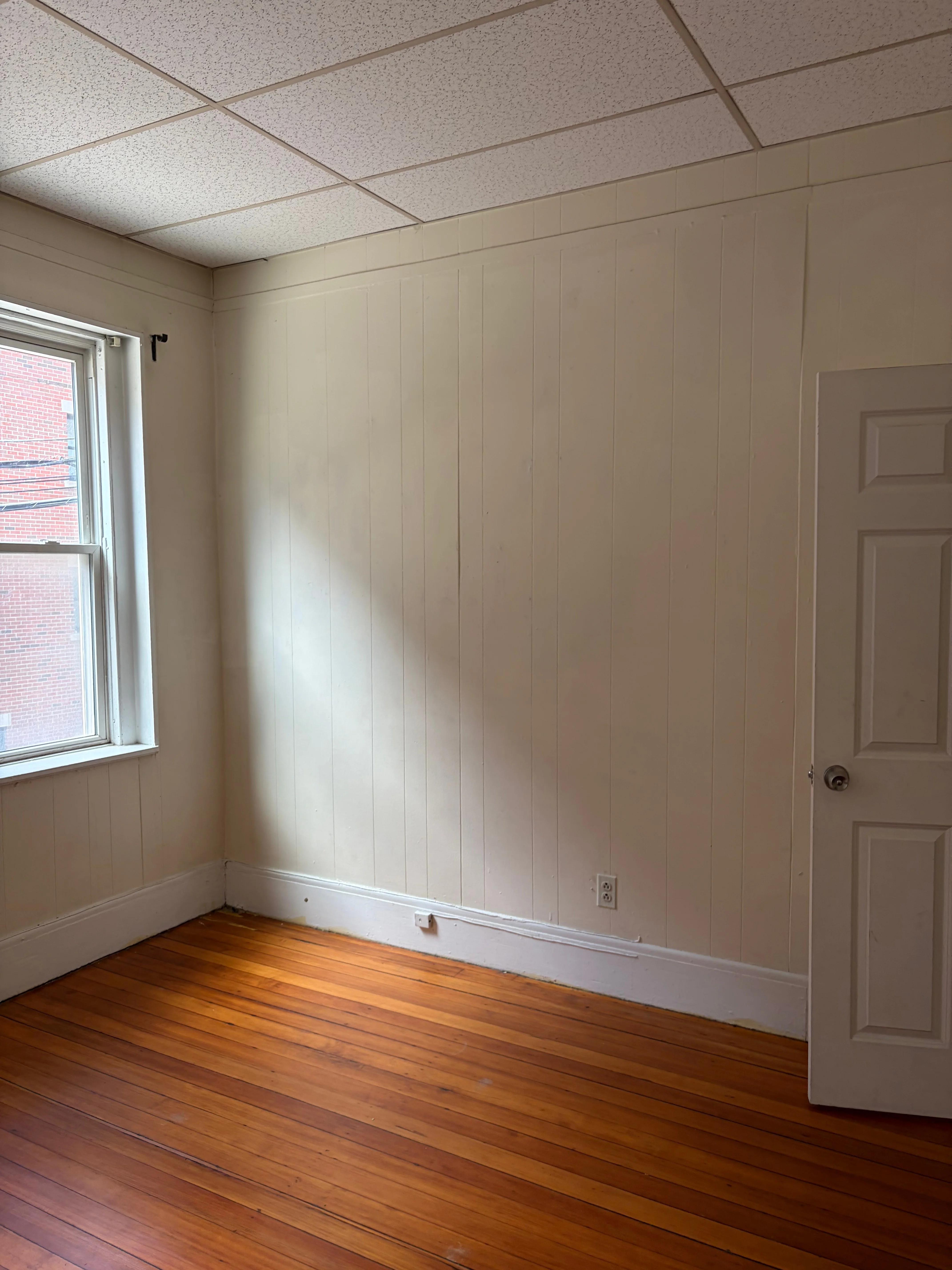 3 bed, 1 bath apartment for rent at 17 Aberdeen St Unit 2, Fenway — photo 6 of 11