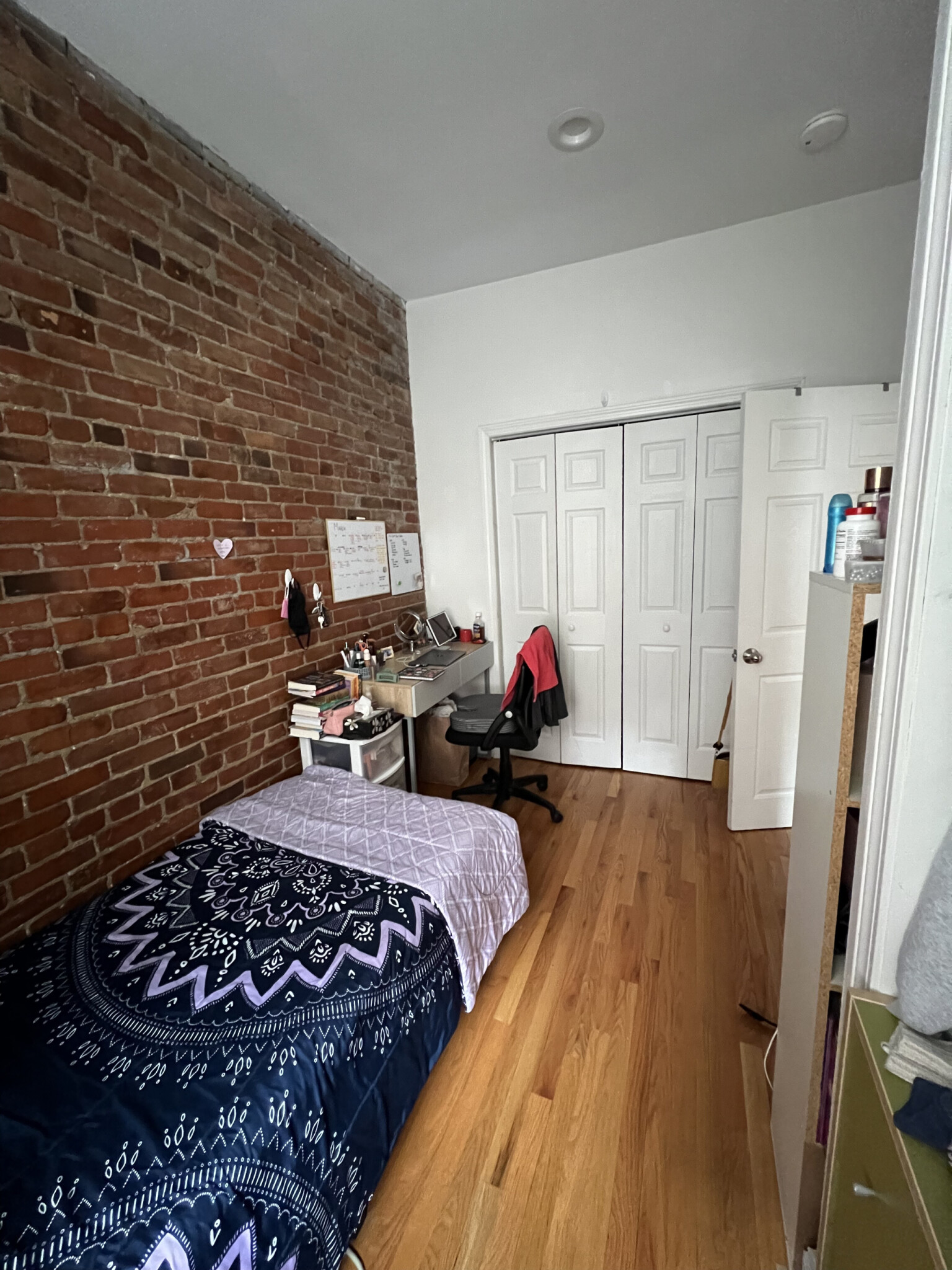 3 bed, 1 bath apartment for rent at 17 Aberdeen St Unit 4, Fenway — photo 16 of 18