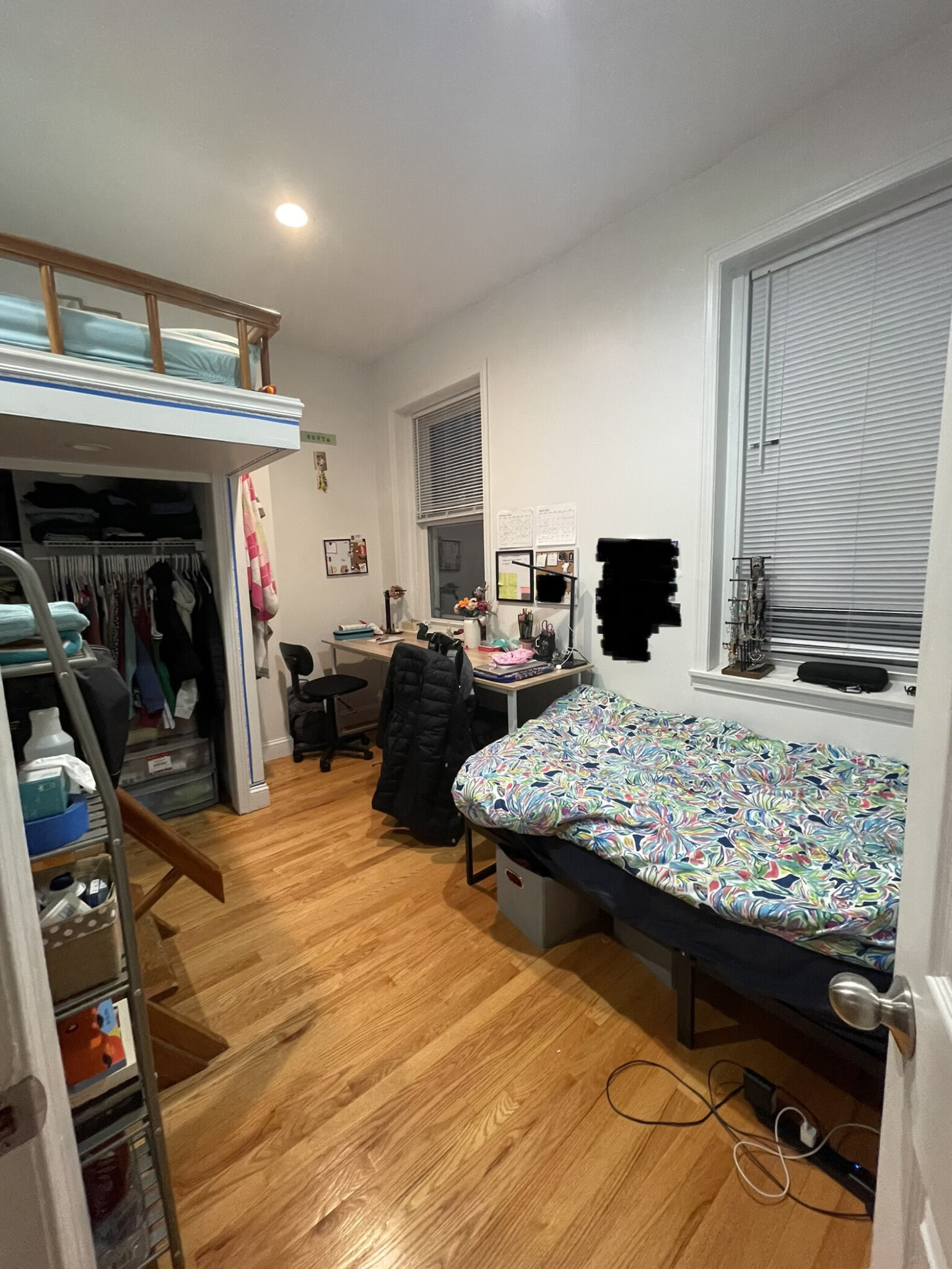 3 bed, 1 bath apartment for rent at 17 Aberdeen St Unit 4, Fenway — photo 10 of 18