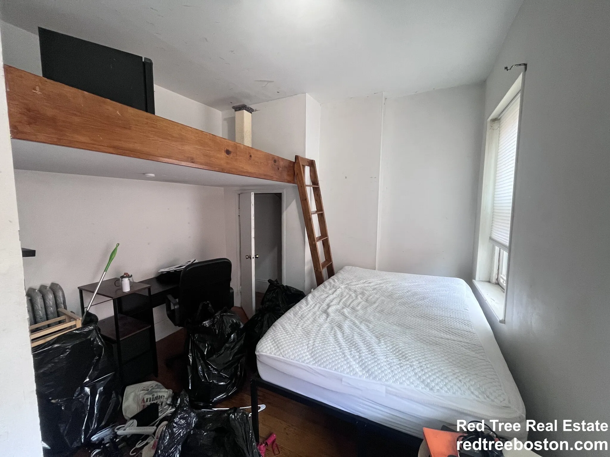 3 bed, 1 bath apartment for rent at 17 Aberdeen St Unit 6, Fenway — photo 10 of 25