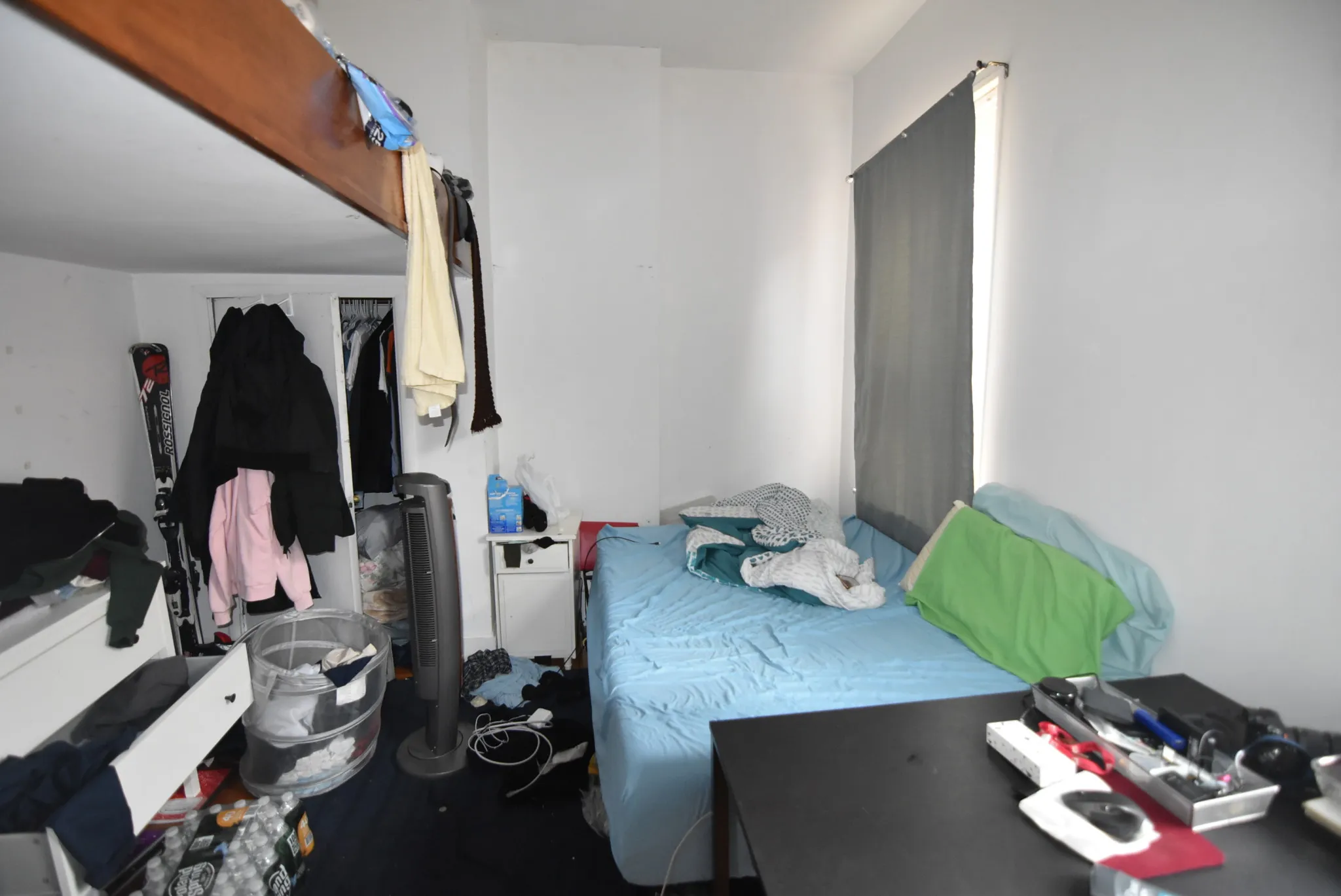 3 bed, 1 bath apartment for rent at 17 Aberdeen St Unit 6, Fenway — photo 4 of 16