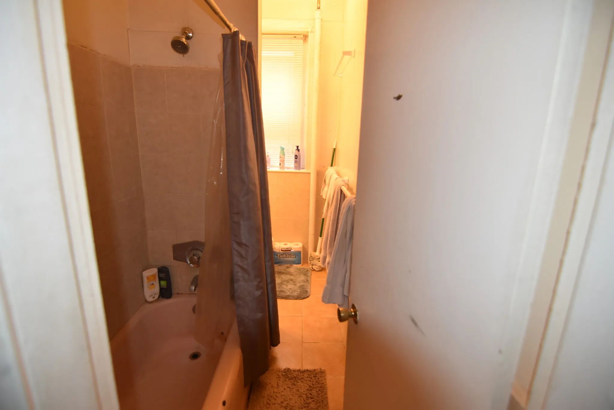 3 bed, 1 bath apartment for rent at 17 Aberdeen St Unit 6, Fenway — photo 9 of 16