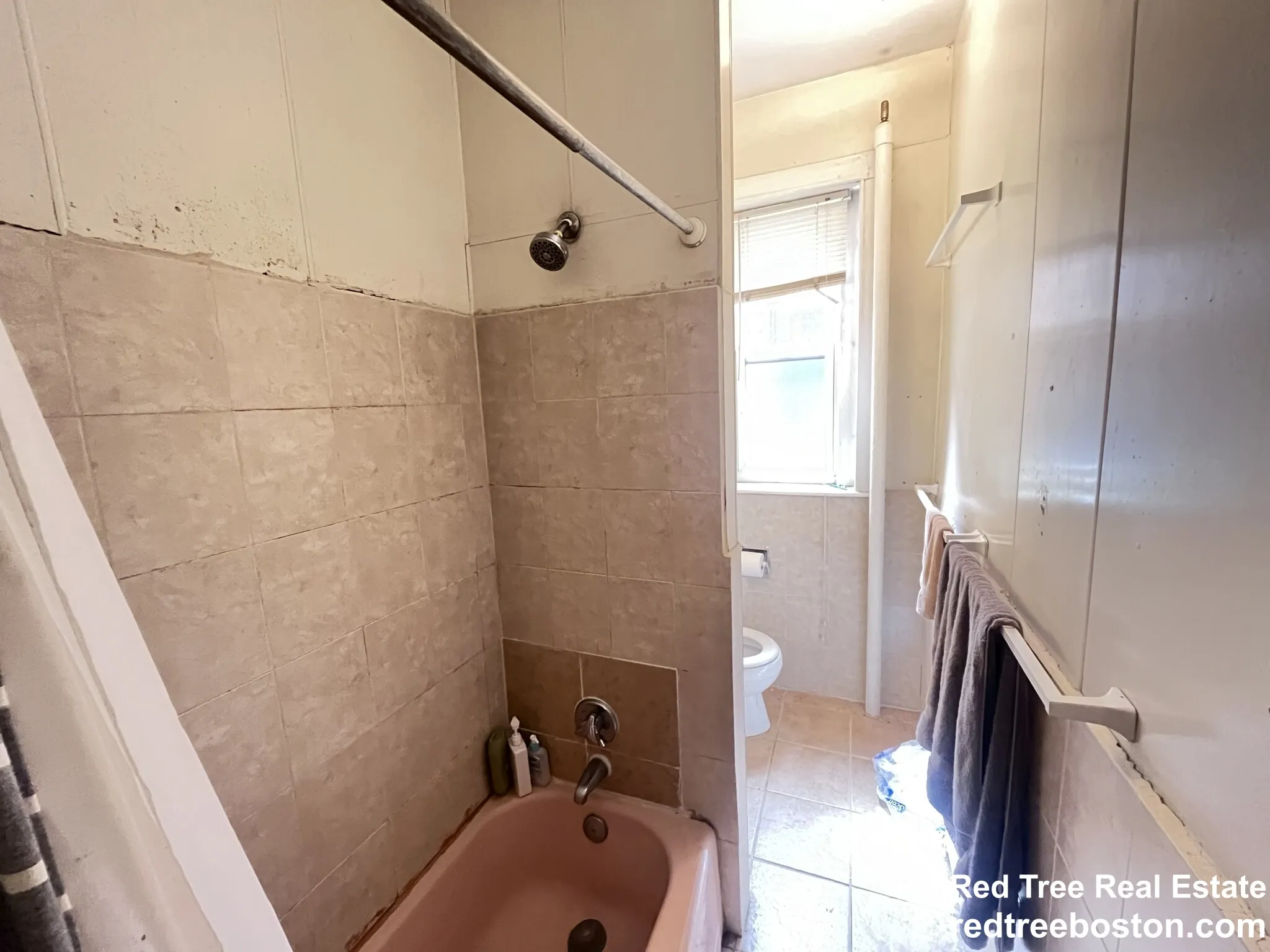 3 bed, 1 bath apartment for rent at 17 Aberdeen St Unit 6, Fenway — photo 5 of 25