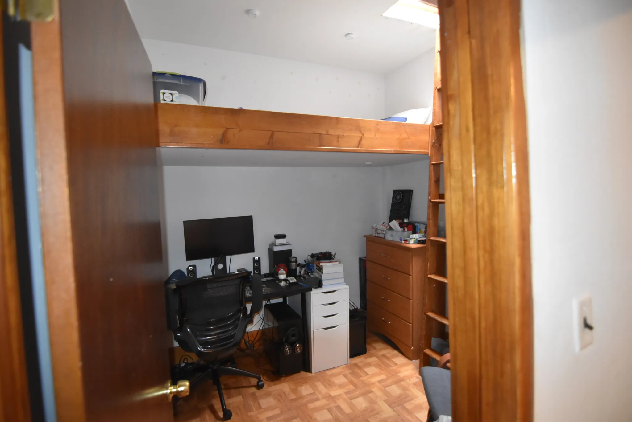 3 bed, 1 bath apartment for rent at 17 Aberdeen St Unit 6, Fenway — photo 11 of 16