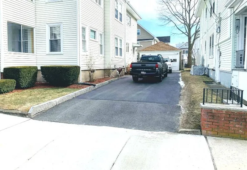 2 bed, 1 bath apartment for rent at 17 Adams St Unit 1, Arlington — photo 10 of 10