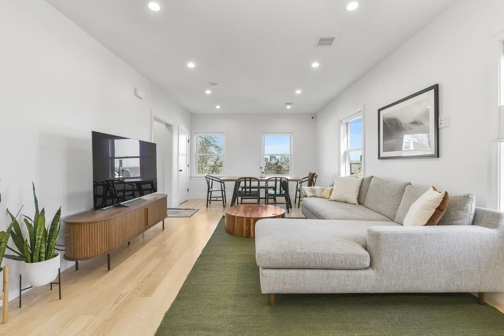 2 bed, 2 bath apartment for rent at 17 Akron St Unit 2, Roxbury