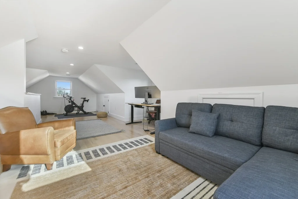 2 bed, 2 bath apartment for rent at 17 Akron St Unit 2, Roxbury — photo 18 of 29