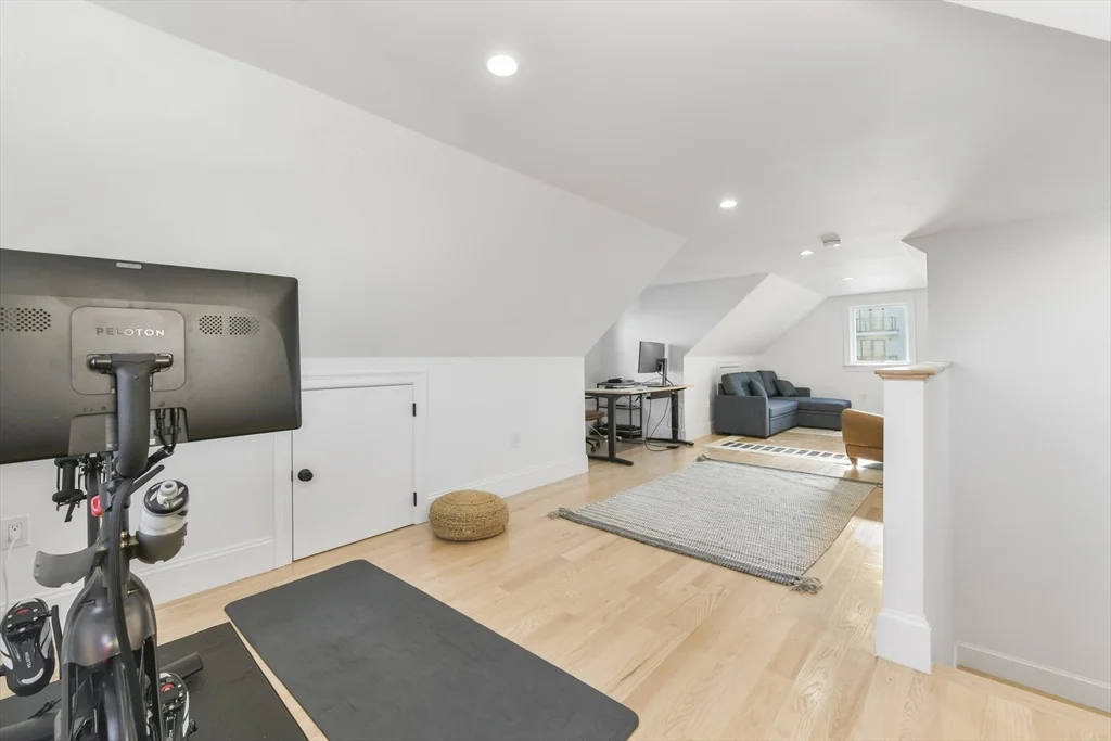 2 bed, 2 bath apartment for rent at 17 Akron St Unit 2, Roxbury — photo 17 of 29