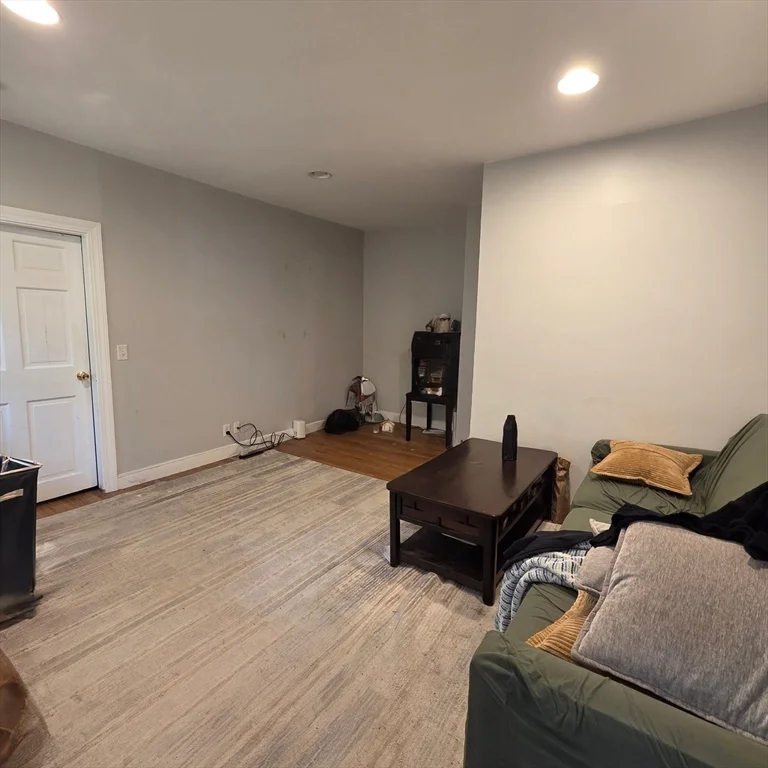 2 bed, 2 bath apartment for rent at 17 Albertina St Unit 1R, Quincy — photo 3 of 8