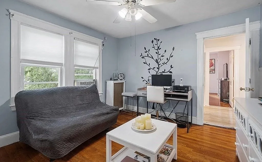 3 bed, 1 bath apartment for rent at 17 Albion Pl Unit 1, Winter Hill — photo 9 of 28