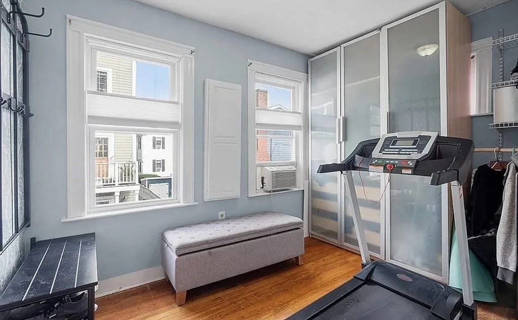 3 bed, 1 bath apartment for rent at 17 Albion Pl Unit 1, Winter Hill — photo 21 of 28
