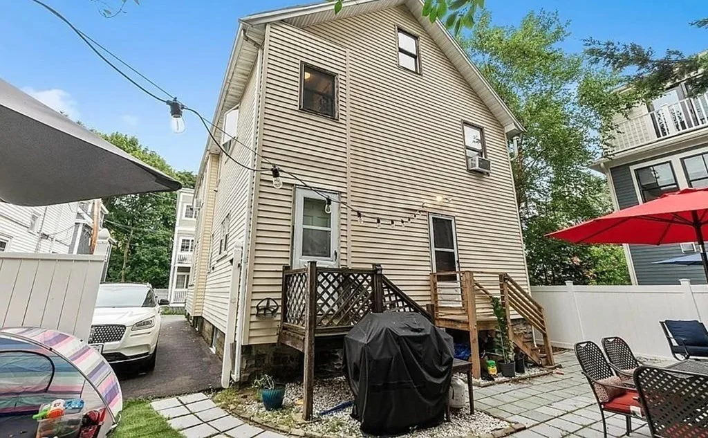 3 bed, 1 bath apartment for rent at 17 Albion Pl Unit 1, Winter Hill — photo 26 of 28