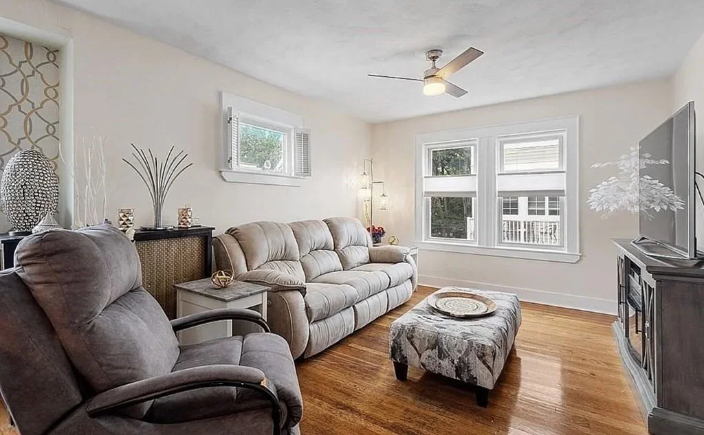 3 bed, 1 bath apartment for rent at 17 Albion Pl Unit 1, Winter Hill — photo 7 of 28