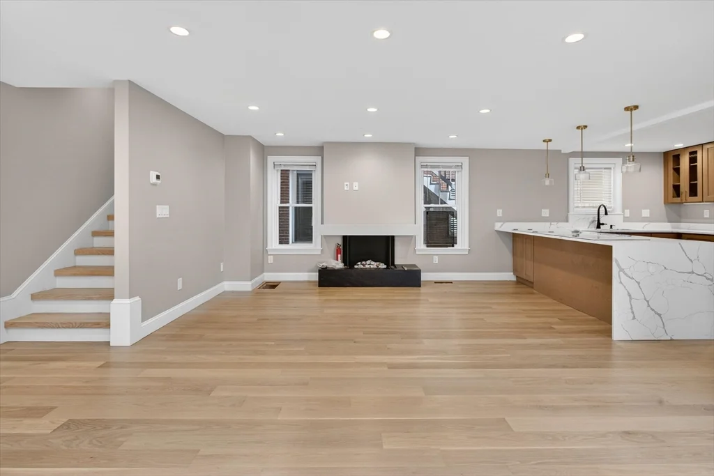 4 bed, 2 bath apartment for rent at 17 Allston St Unit 17, Charlestown — photo 9 of 39
