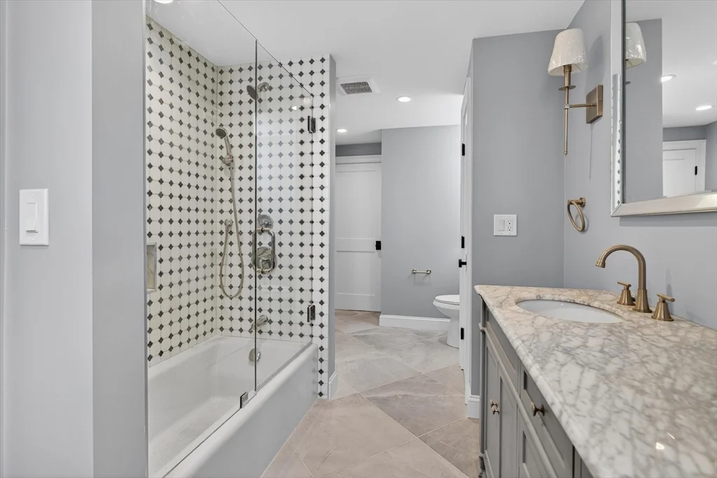 4 bed, 2 bath apartment for rent at 17 Allston St Unit 17, Charlestown — photo 20 of 39