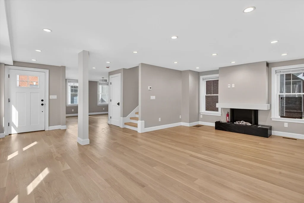4 bed, 2 bath apartment for rent at 17 Allston St Unit 17, Charlestown — photo 10 of 39