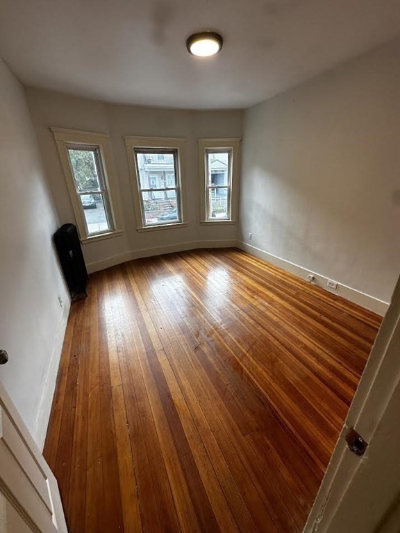 3 bed, 1 bath apartment for rent at 17 Ames St Unit 1, Winter Hill — photo 13 of 25