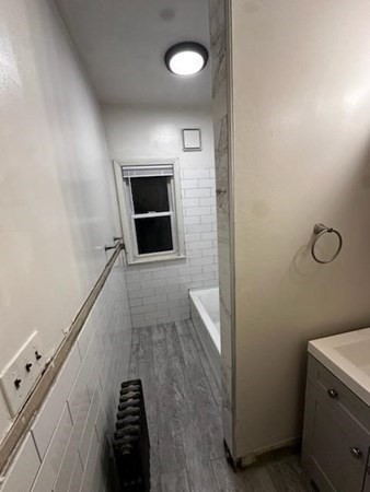 3 bed, 1 bath apartment for rent at 17 Ames St Unit 1, Winter Hill — photo 24 of 25